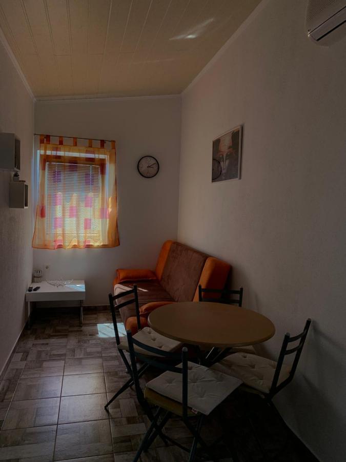 Studio Apartment Simi Trogir Exterior foto